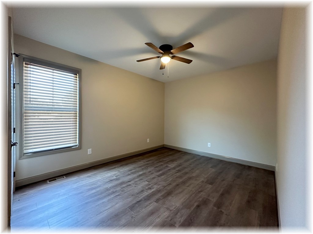 304 Cottage Hl Court Seneca, SC 29678 - Photo 13 of 17