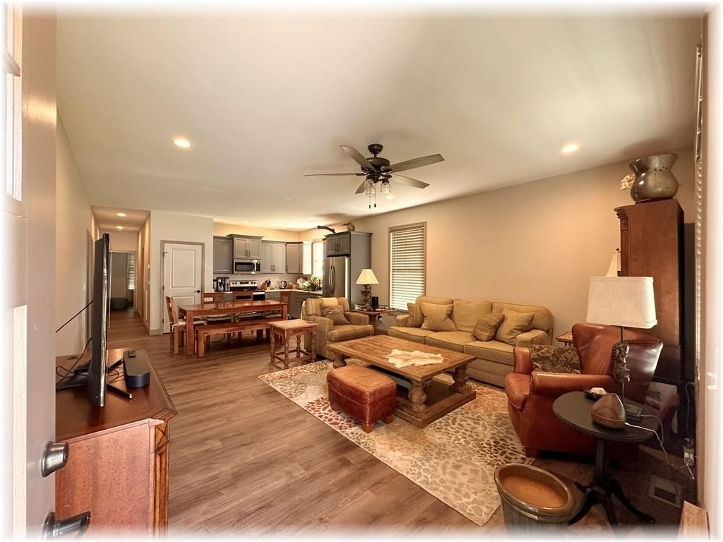 304 Cottage Hl Court Seneca, SC 29678 - Photo 5 of 17