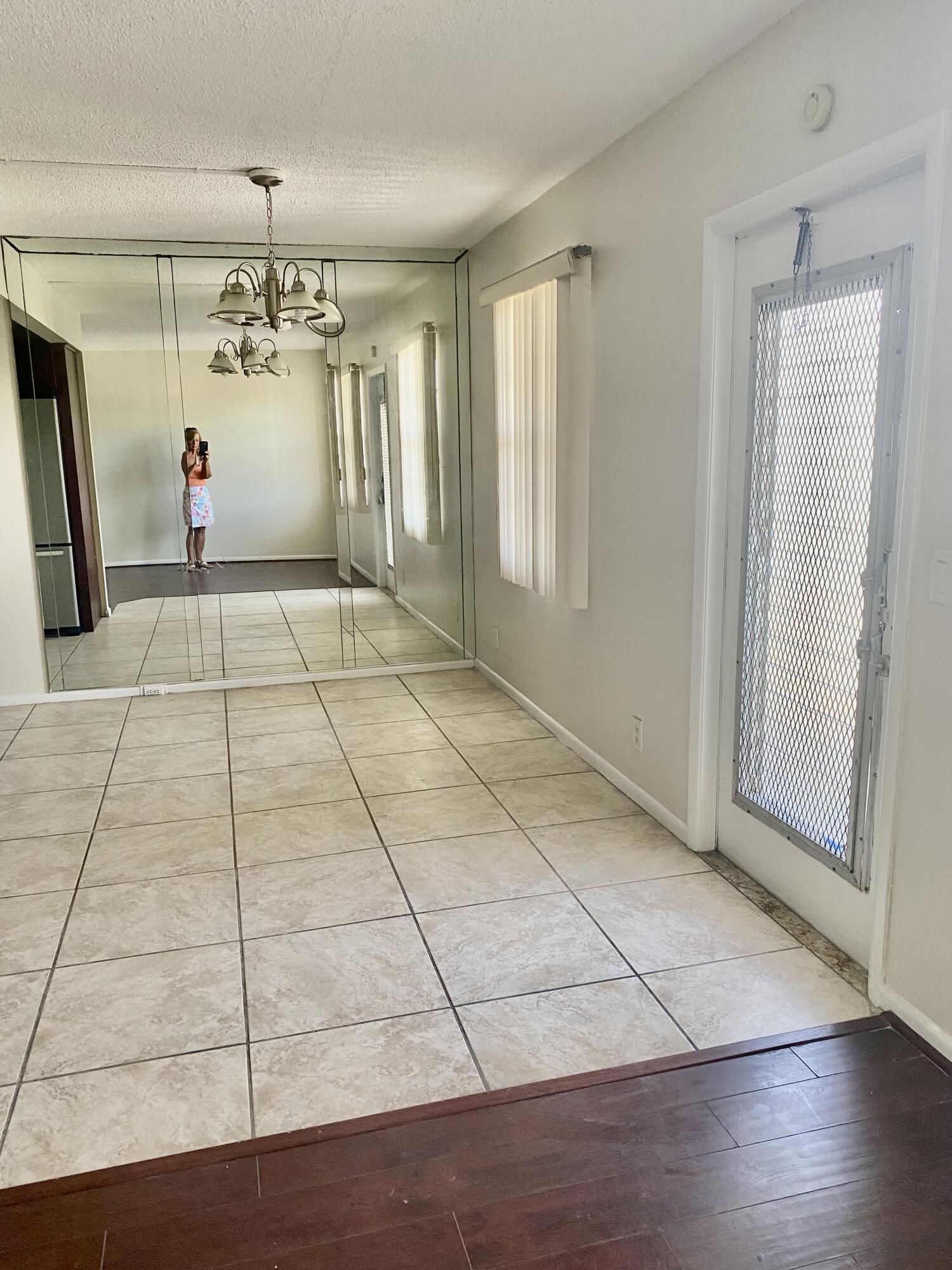 4052 Hythe A Boca Raton, FL 33434 - Photo 10 of 40 Dining room