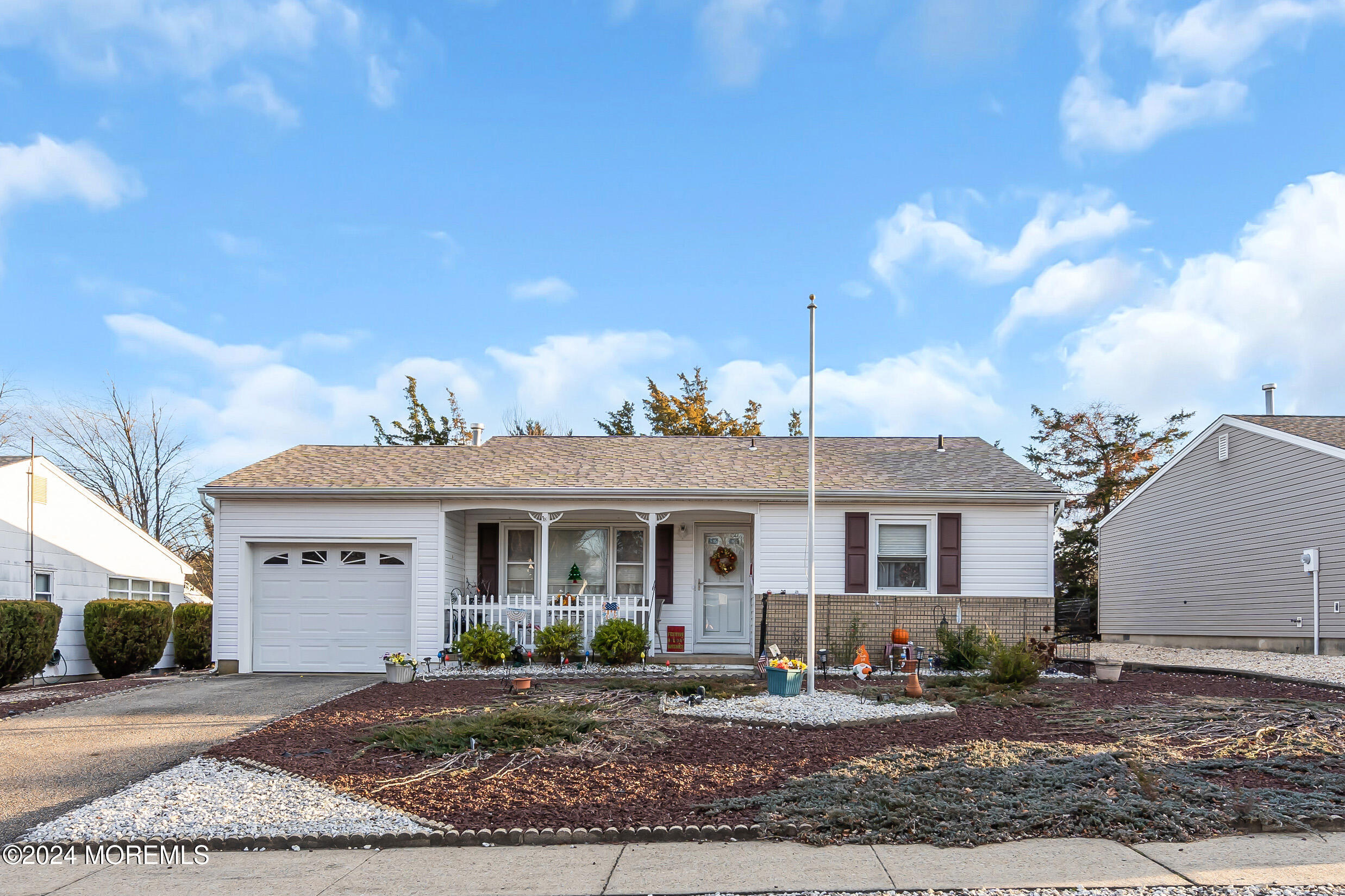 69 Eton Road Toms River, NJ 08757 - Photo 1 of 34 1 (1)