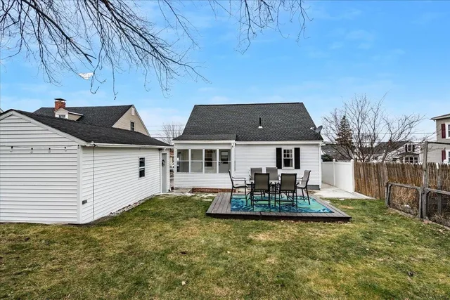 $445,000 | 11 Lincoln Street, Manchester, NH 03103