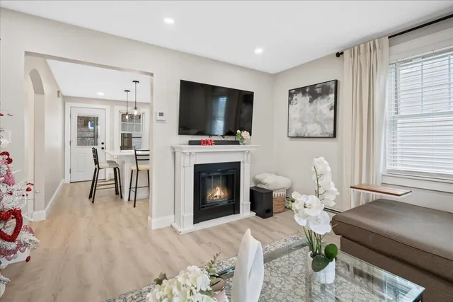 $445,000 | 11 Lincoln Street, Manchester, NH 03103