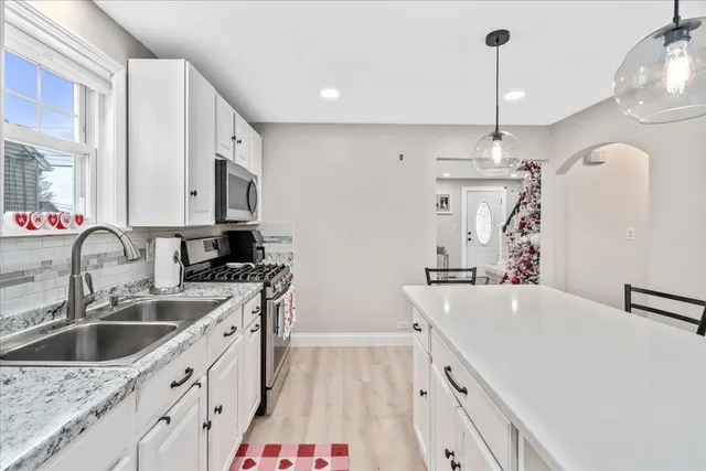 $445,000 | 11 Lincoln Street, Manchester, NH 03103