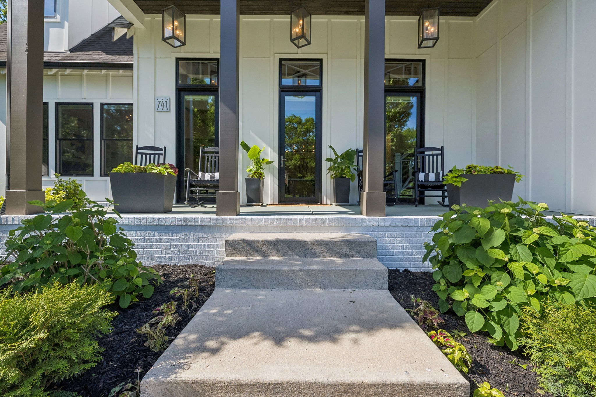 741 Bresslyn Road Nashville, TN 37205 - Photo 3 of 64 Gallery Image 3