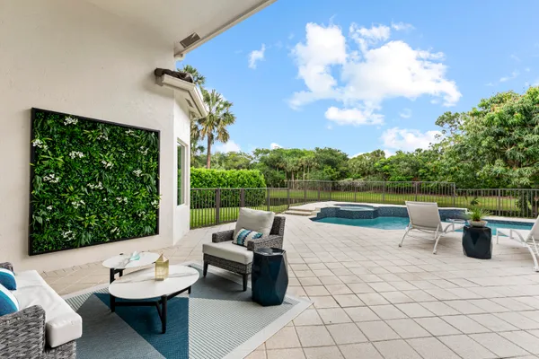 $2,260,000 | 1120 Southwest 21st Avenue, Boca Raton, FL 33486