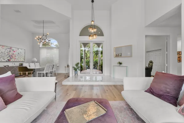 $2,260,000 | 1120 Southwest 21st Avenue, Boca Raton, FL 33486