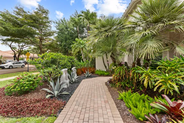 $2,260,000 | 1120 Southwest 21st Avenue, Boca Raton, FL 33486