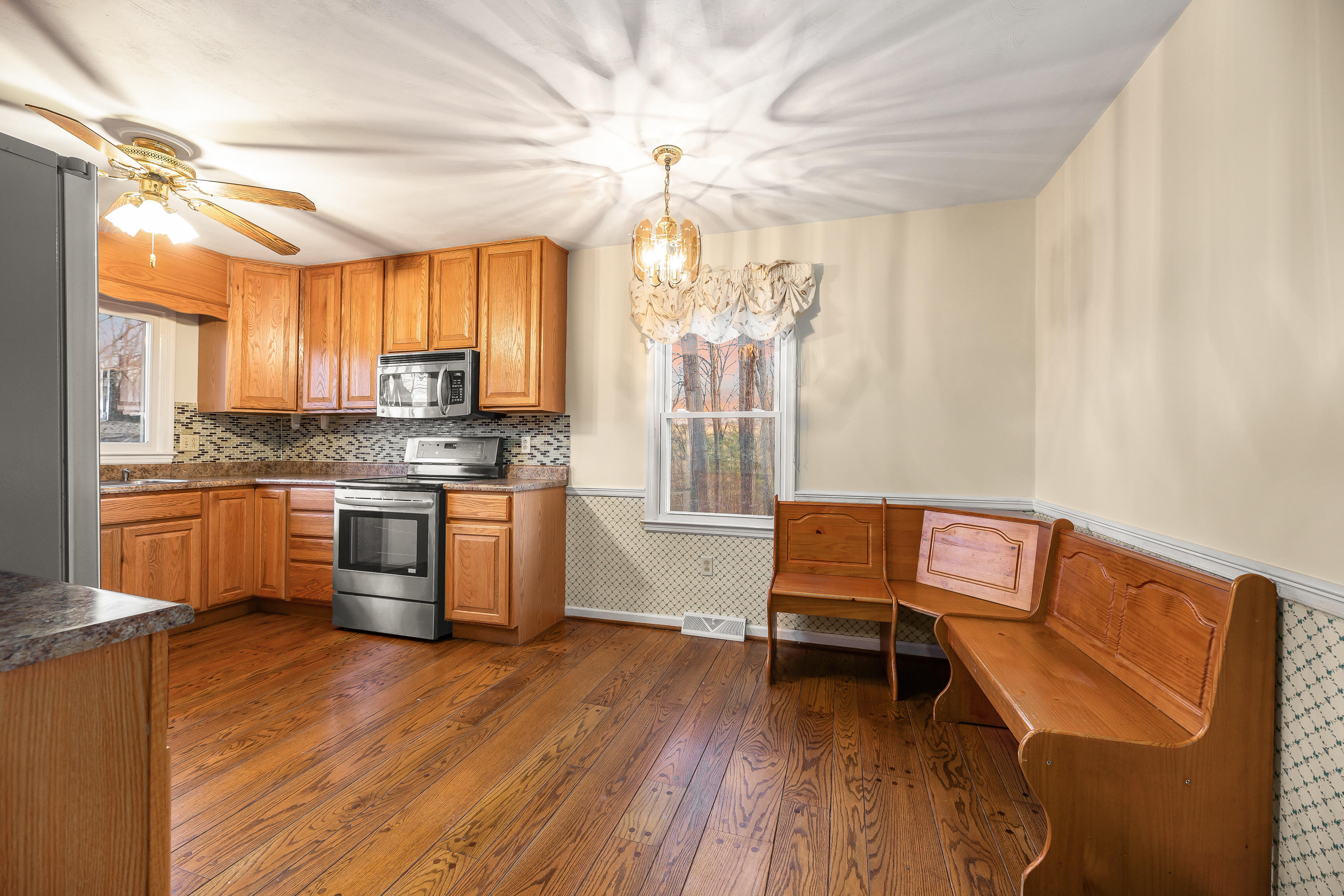 5950 Country View Road Roanoke, VA 24018 - Photo 16 of 38 IMG_322_20