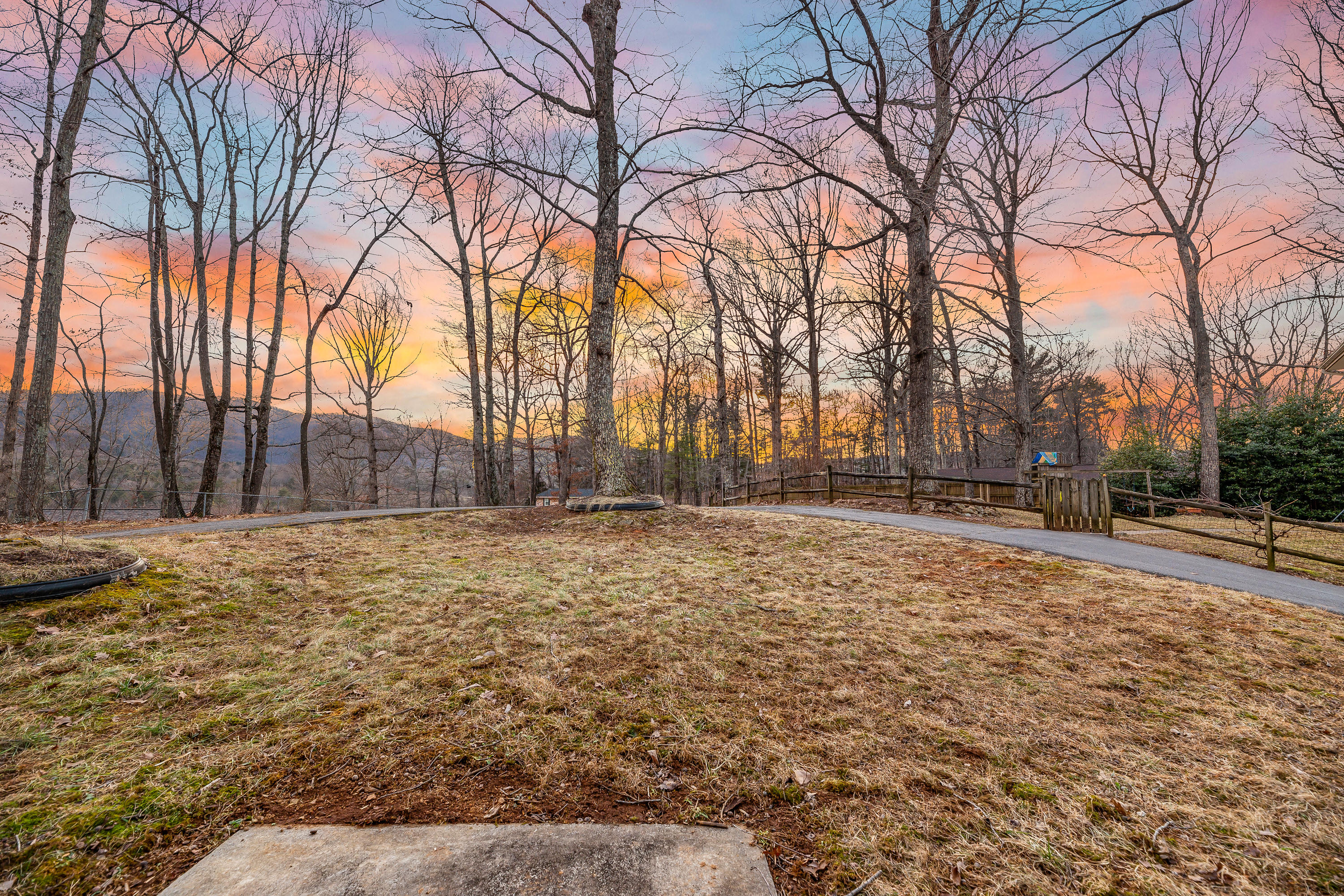 5950 Country View Road Roanoke, VA 24018 - Photo 31 of 38 IMG_322_41