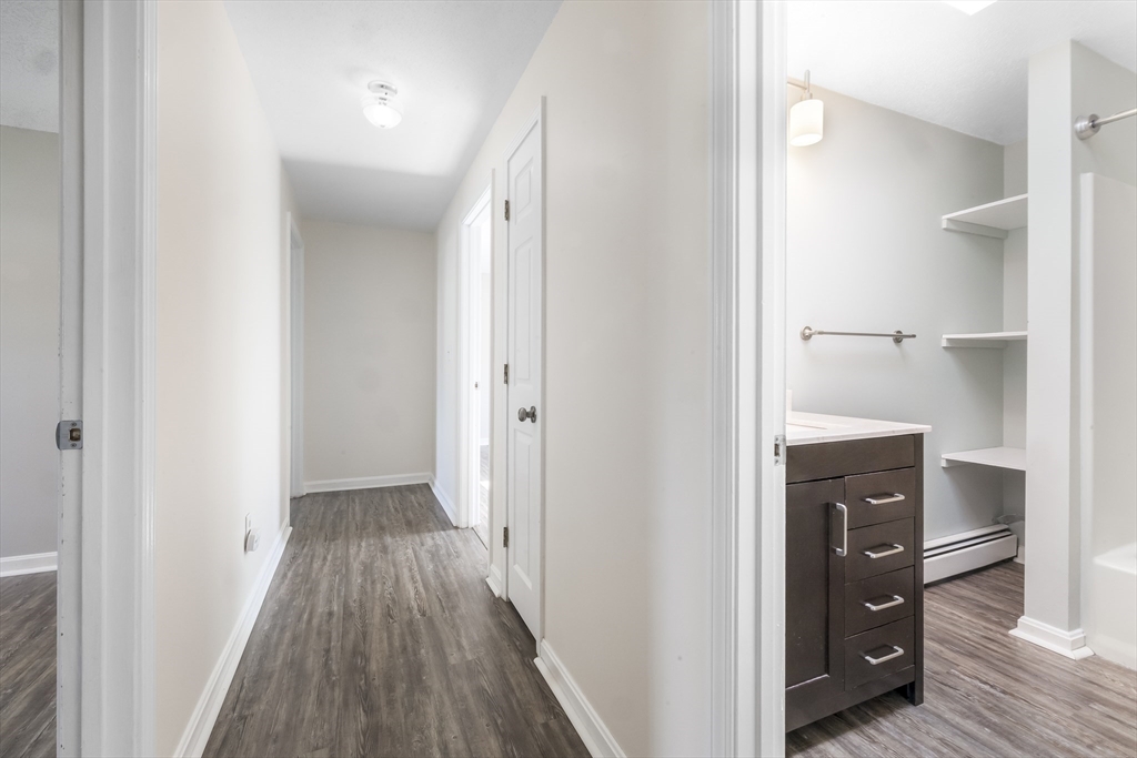 7 Lorraine Road Worcester, MA 01604 - Photo 11 of 29 Gallery Image 11