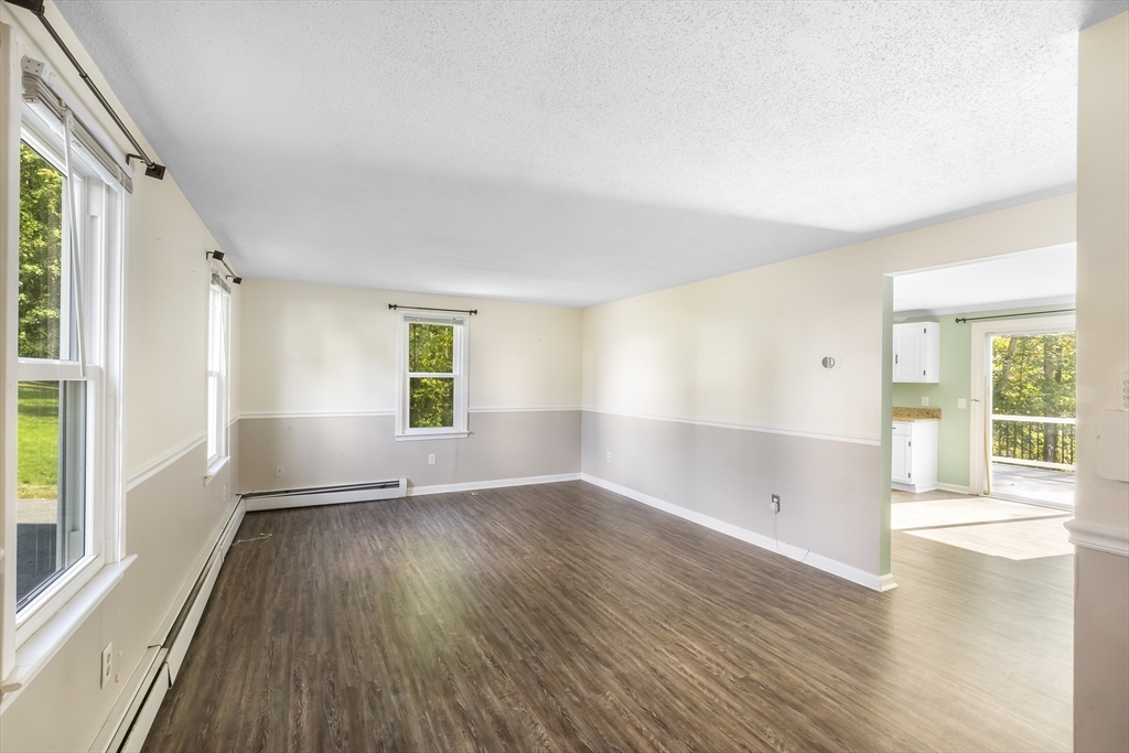7 Lorraine Road Worcester, MA 01604 - Photo 5 of 29 Gallery Image 5