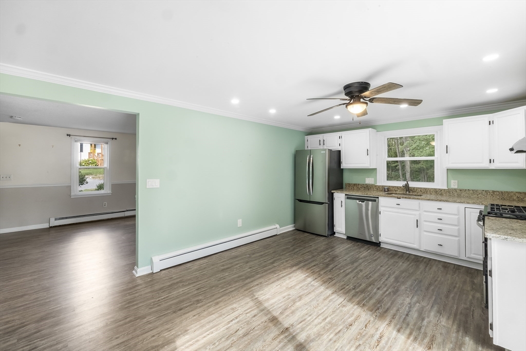 7 Lorraine Road Worcester, MA 01604 - Photo 7 of 29 Gallery Image 7