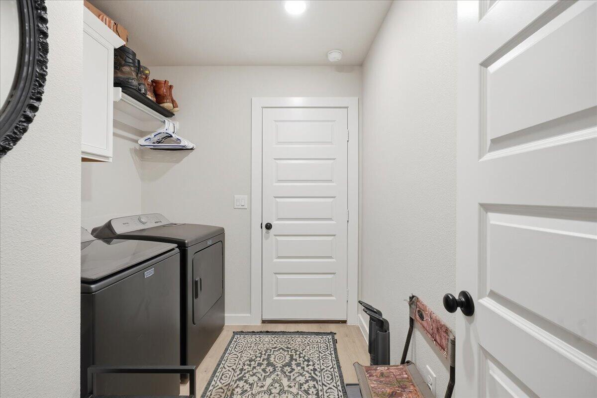 7416 30th Street Lubbock, TX 79407 - Photo 29 of 31 a view of walk in closet