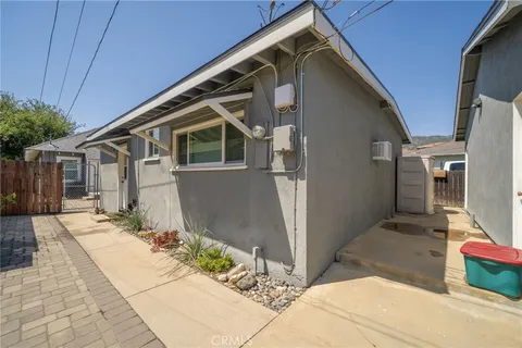 $1,080,000 | 124 North Vista Bonita Avenue, Glendora, CA 91741