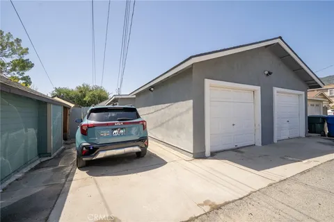 $1,080,000 | 124 North Vista Bonita Avenue, Glendora, CA 91741