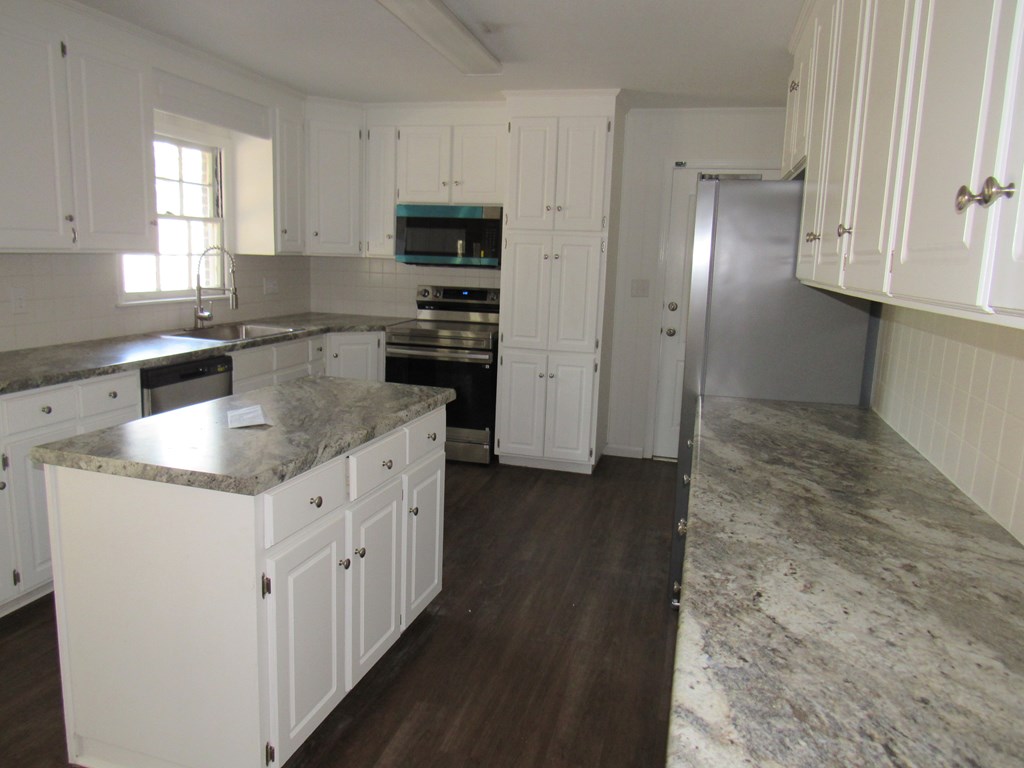 902 Deborah Street Dothan, AL 36301 - Photo 4 of 9