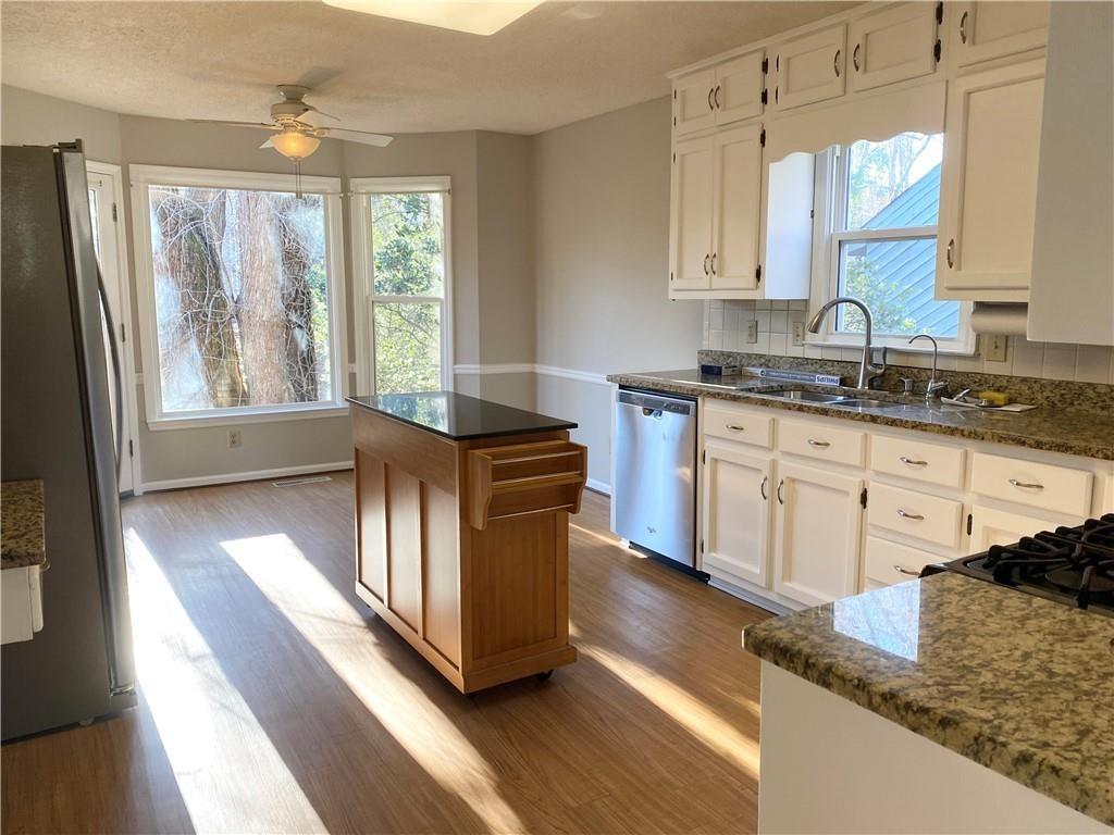 105 Floss Flower Court Roswell, GA 30076 - Photo 8 of 51