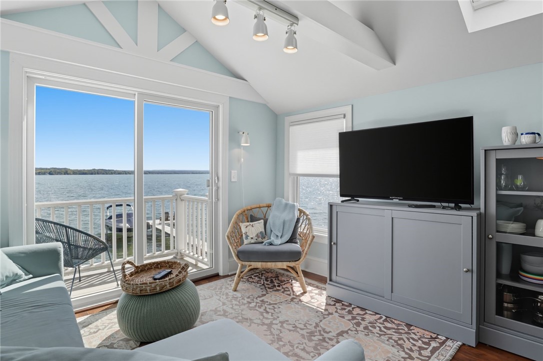 2341 Lower Lake Road Seneca Falls, NY 13148 - Photo 4 of 33