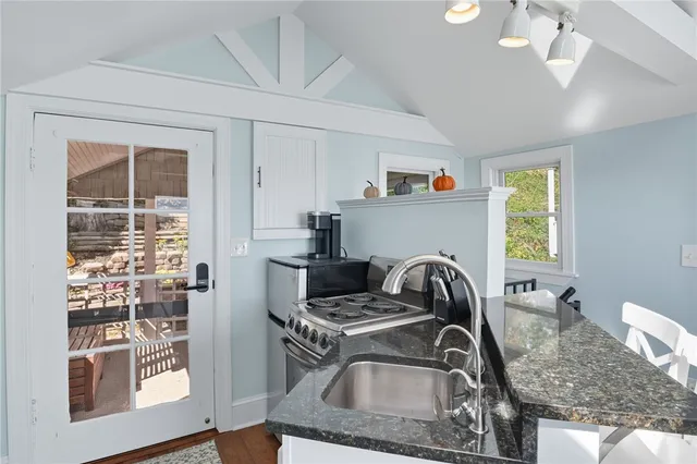 $384,900 | 2341 Lower Lake Road, Seneca Falls, NY 13148