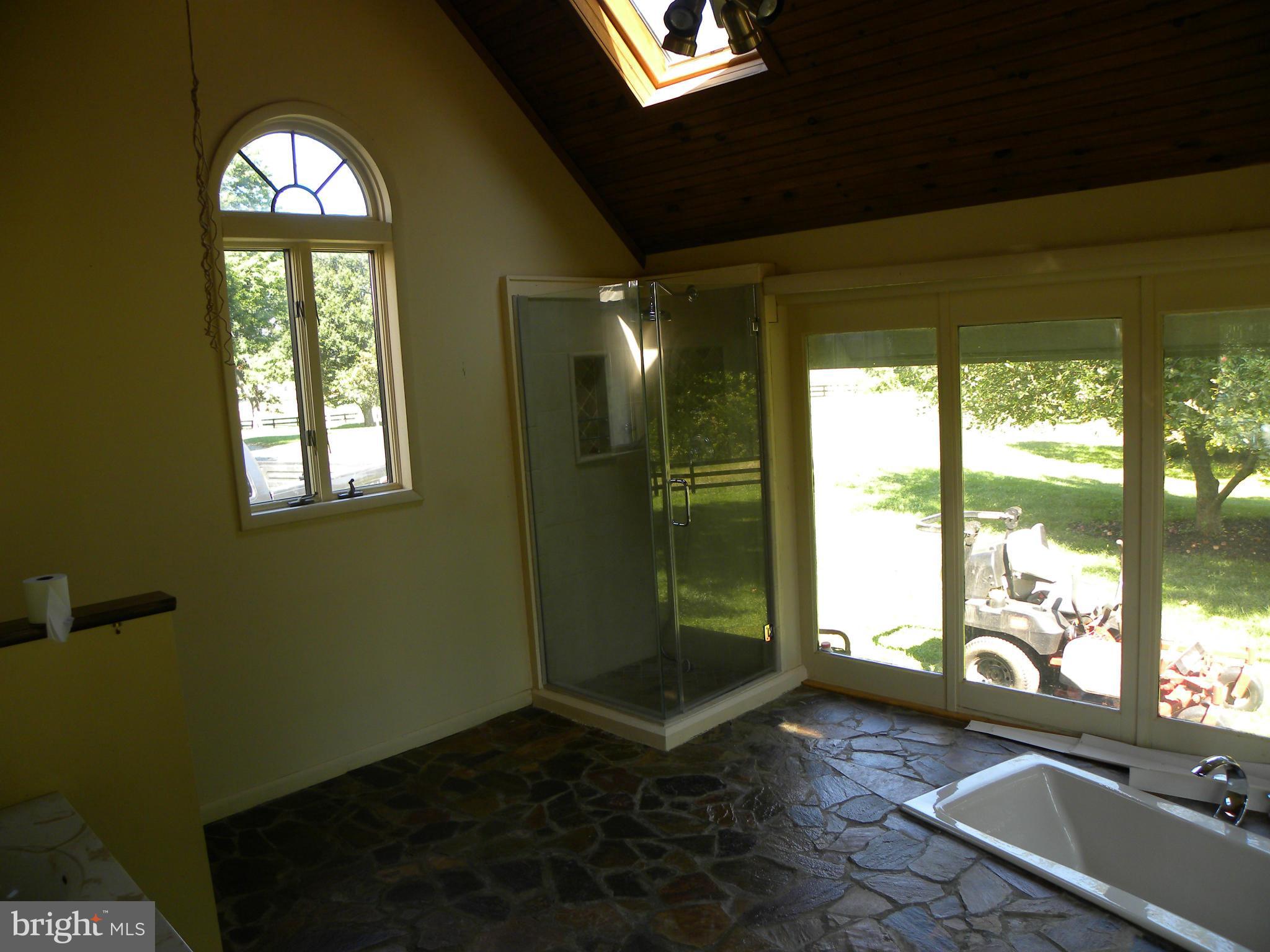 23960 Champe Ford Road Middleburg, VA 20117 - Photo 23 of 30 Bath (Master)