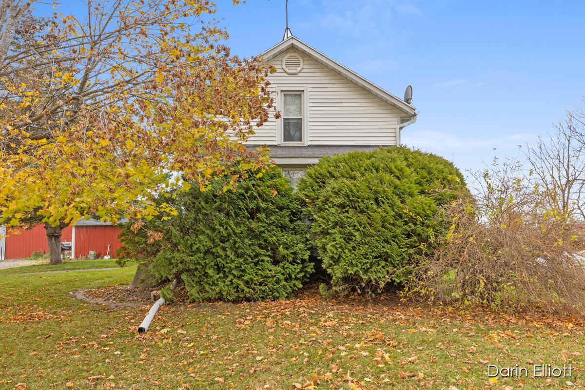 4739 Brayton Road Muir, MI 48860 - Photo 6 of 43 IMG_1000