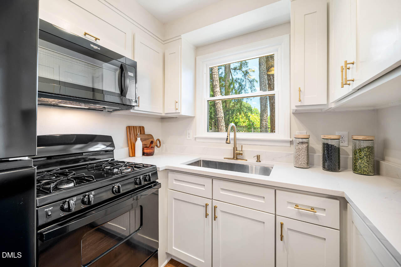 141 Jones Franklin Road, Unit C Raleigh, NC 27606 - Photo 13 of 25