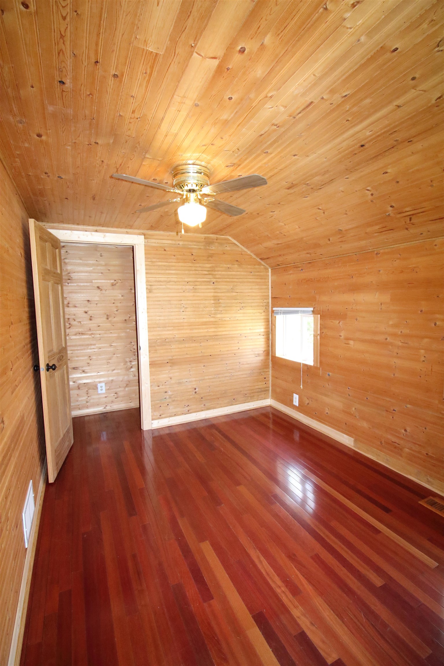 17896 Skunk Hollow Road Mount Carroll, IL 61053 - Photo 13 of 26