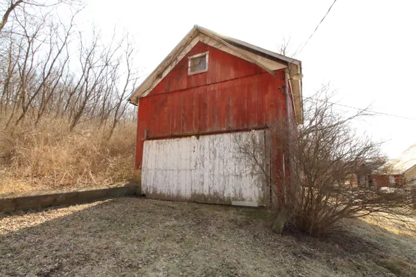 $325,000 | 17896 Skunk Hollow Road, Mount Carroll, IL 61053