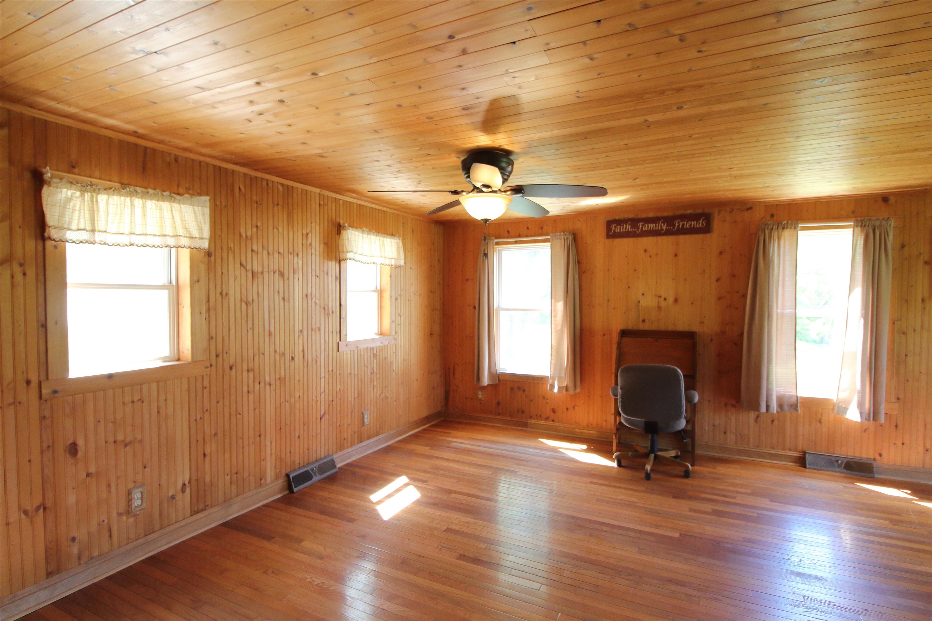 17896 Skunk Hollow Road Mount Carroll, IL 61053 - Photo 4 of 26