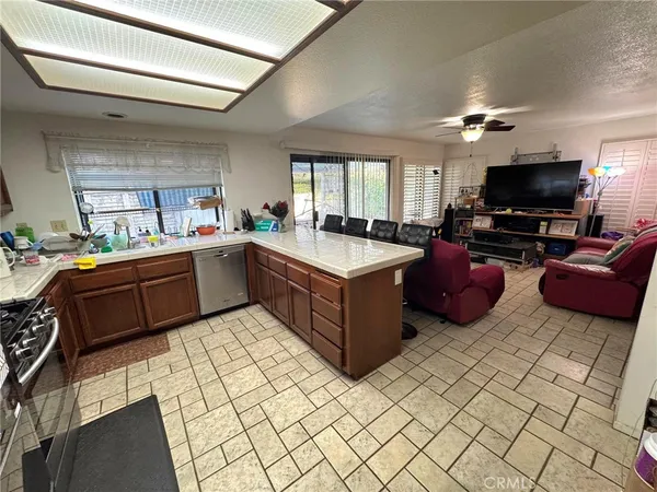 $749,000 | 2016 Driftstone Drive, Glendora, CA 91740