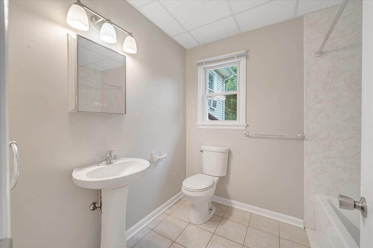 5229 Cave Spring Lane Roanoke, VA 24018 - Photo 39 of 63 37-MIB05356