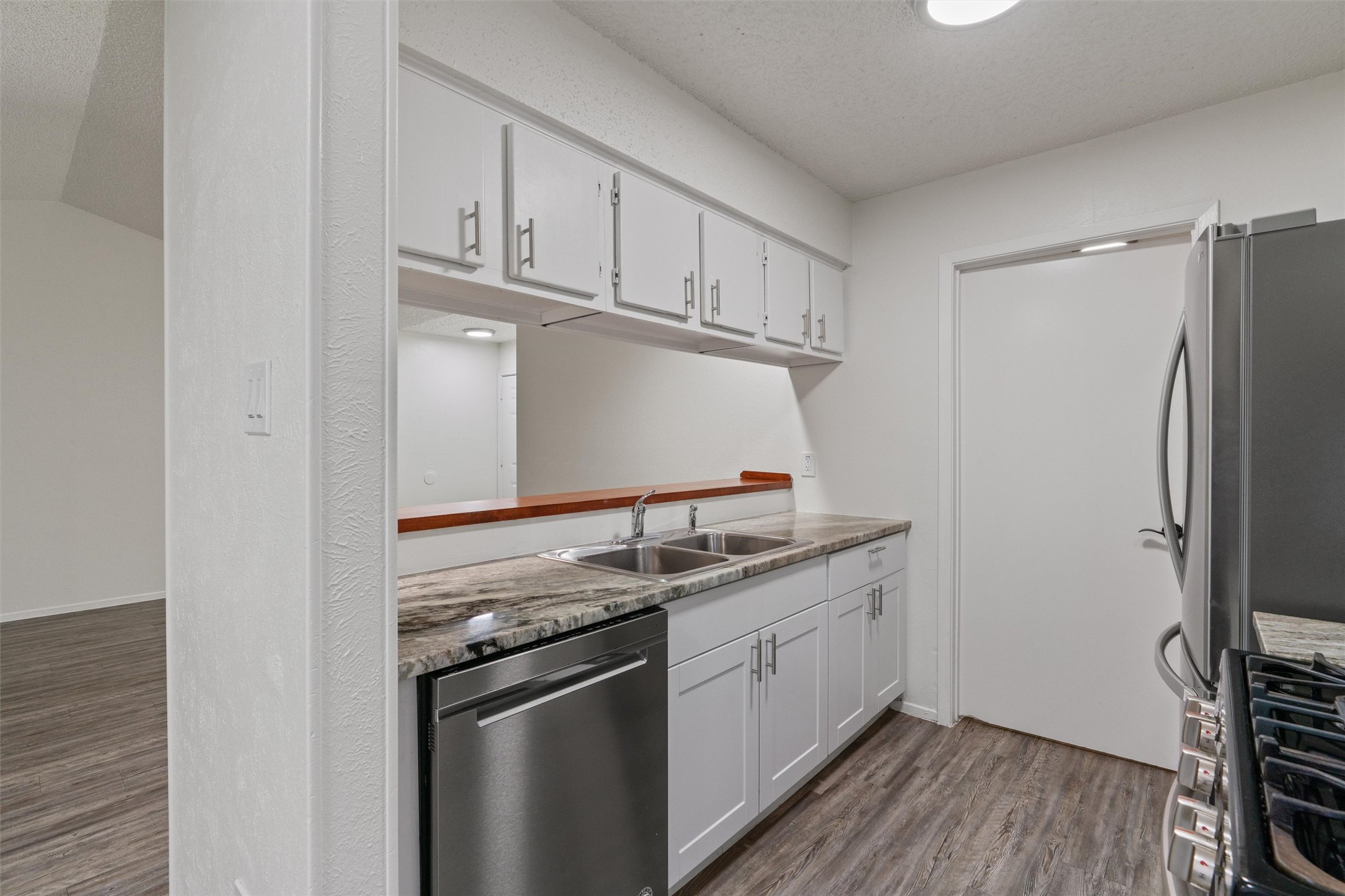 11411 Walnut Ridge Drive, Unit B Austin, TX 78753 - Photo 7 of 18