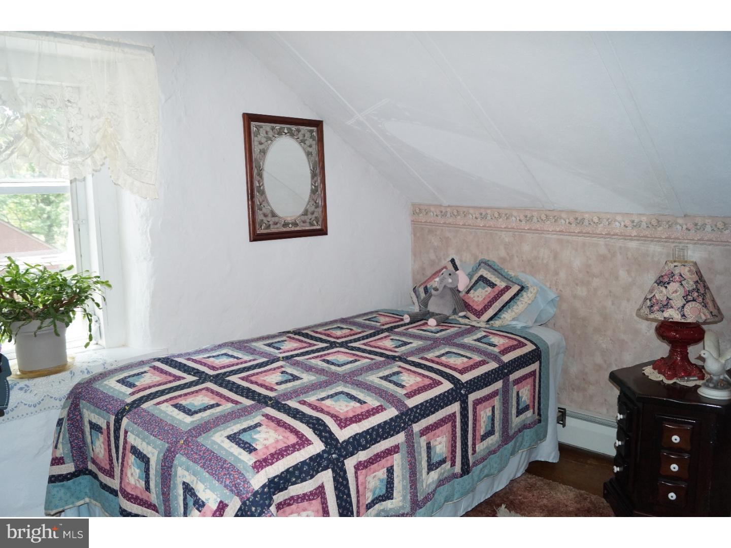 1570 Fels Road Pennsburg, PA 18073 - Photo 12 of 25 Bedroom 3