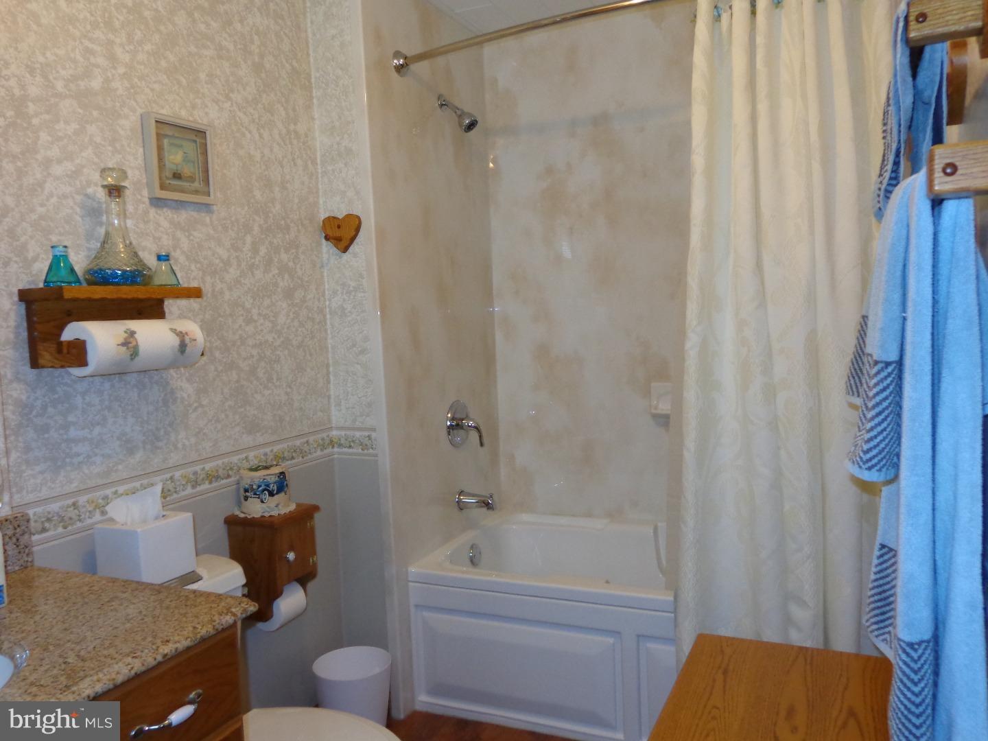 1570 Fels Road Pennsburg, PA 18073 - Photo 13 of 25 Bathroom