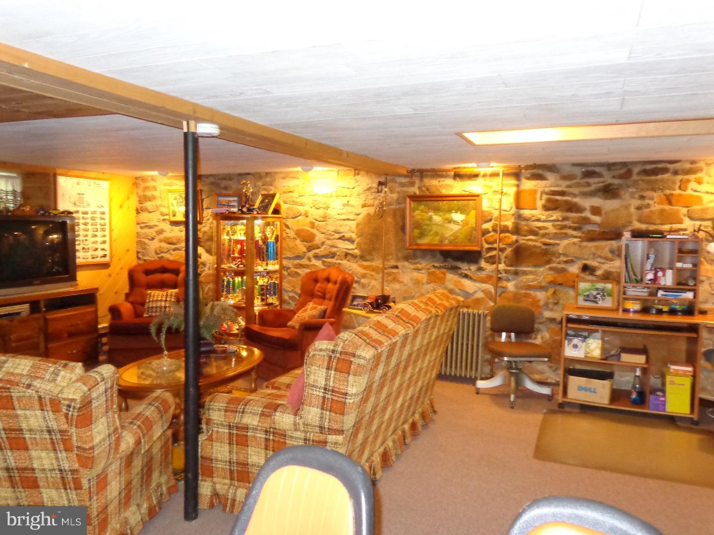 1570 Fels Road Pennsburg, PA 18073 - Photo 17 of 25 Basement - Finished