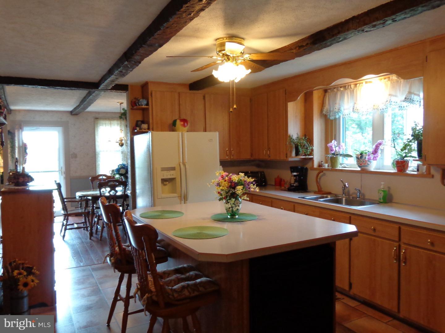 1570 Fels Road Pennsburg, PA 18073 - Photo 4 of 25 Kitchen
