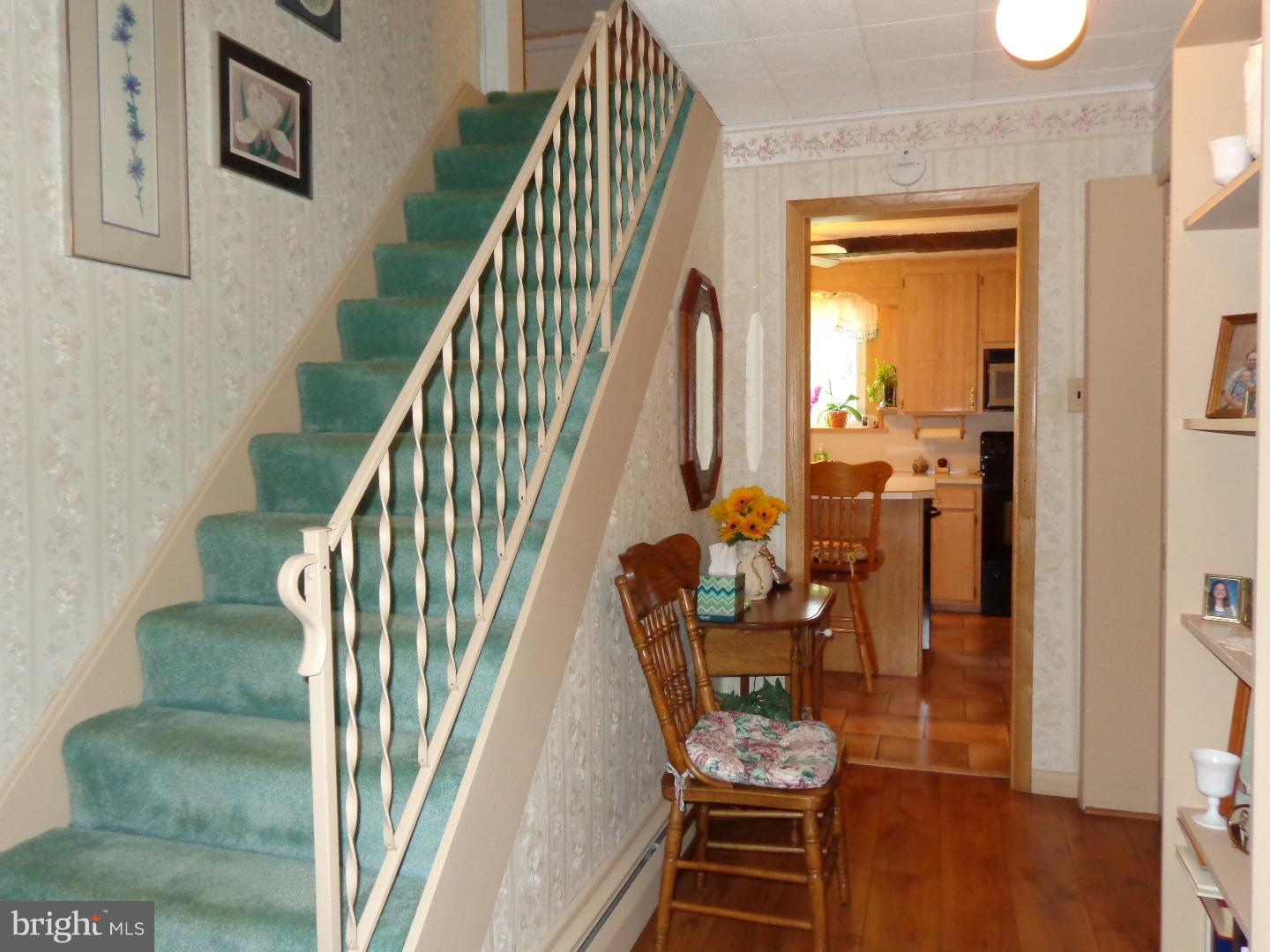 1570 Fels Road Pennsburg, PA 18073 - Photo 9 of 25 Hallway