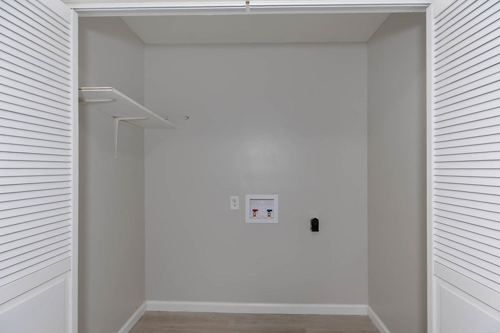 4270 Athens Court Columbus, GA 31907 - Photo 28 of 32 a view of a hallway