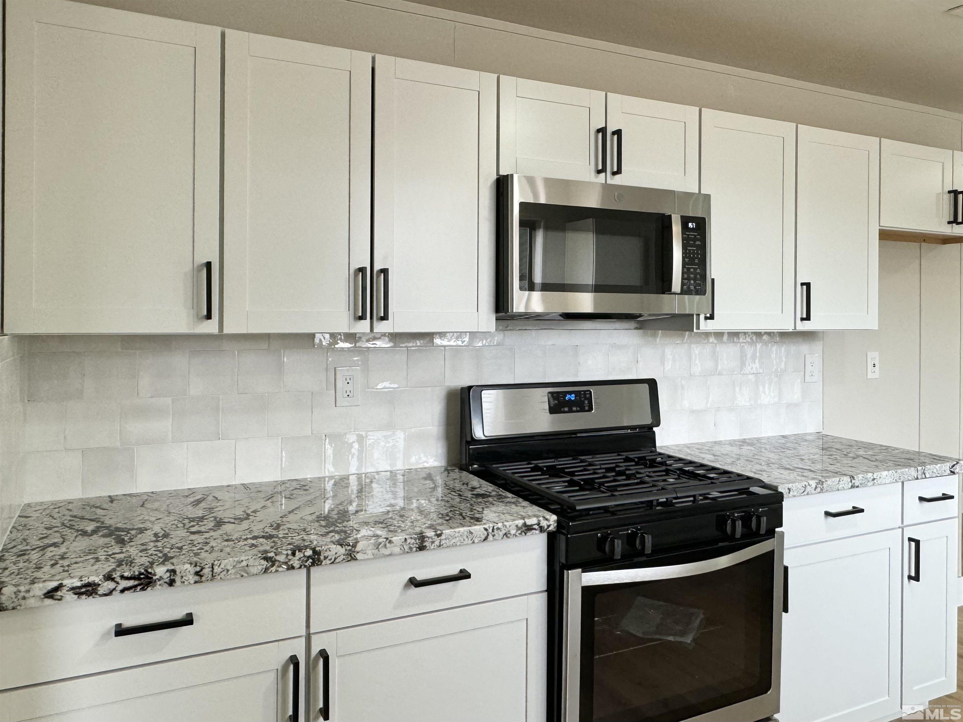4055 Bobolink Circle Reno, NV 89508 - Photo 7 of 19 Photo 7
