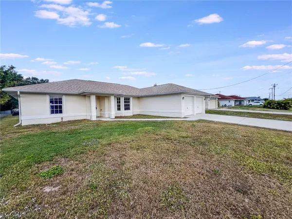 $1,799 | 4304 12th Street West, Lehigh Acres, FL 33971