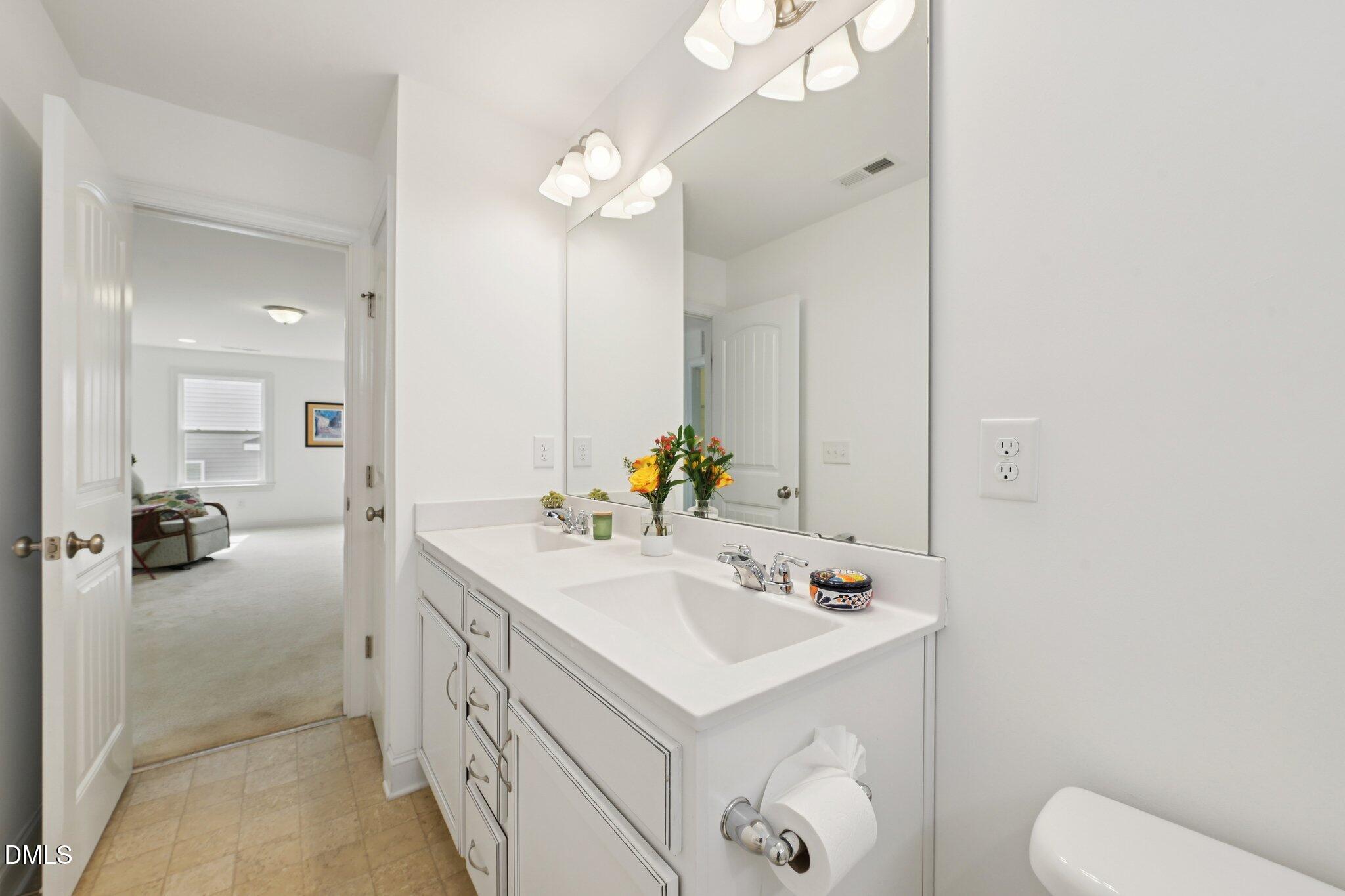 1017 Searstone Court Durham, NC 27713 - Photo 39 of 58 42-web-or-mls-Searstone Ct-L0503-042