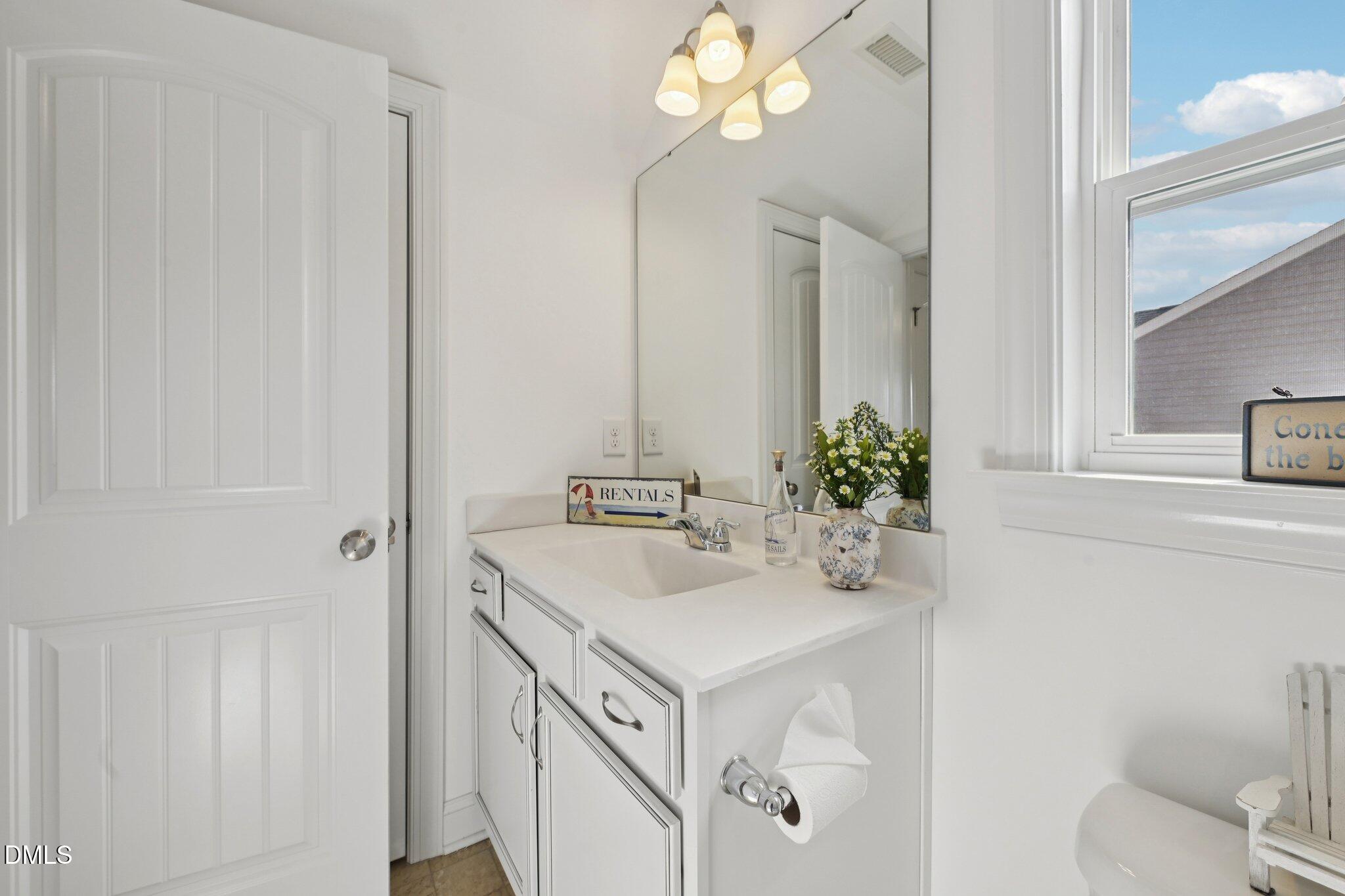 1017 Searstone Court Durham, NC 27713 - Photo 45 of 58 47-web-or-mls-Searstone Ct-L0503-047