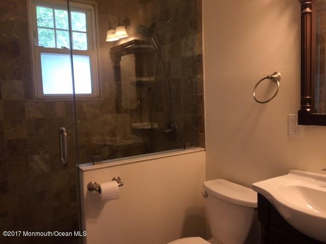 52 Freehold Road Manalapan, NJ 07726 - Photo 10 of 17 picture 27