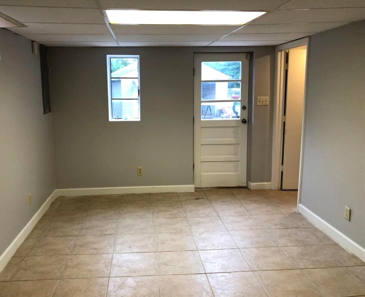136 Rugby Road Lexington, KY 40504 - Photo 16 of 20 base