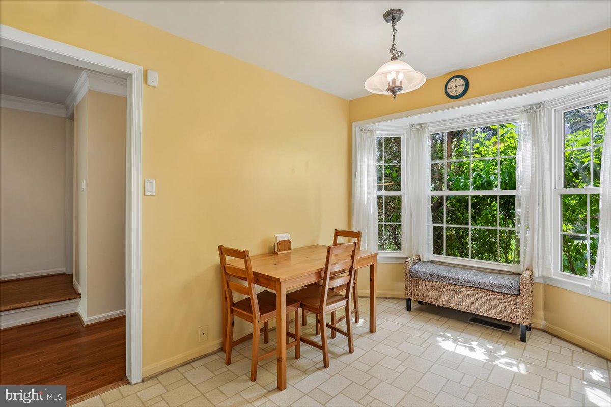 2459 McCormick Road Rockville, MD 20850 - Photo 6 of 54 Breakfast Area