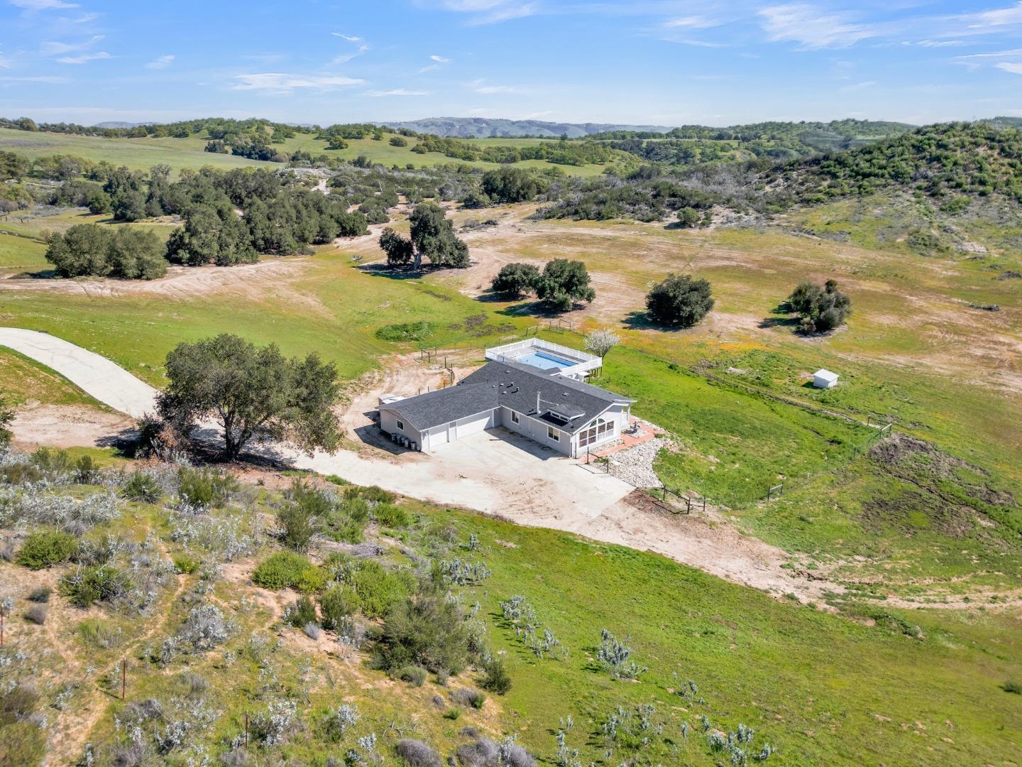 53330 Smith Road Bradley, CA 93426 - Photo 2 of 41