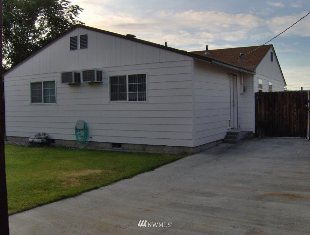 233 West Ridge Road Moses Lake, WA 98837 - Photo 14 of 21