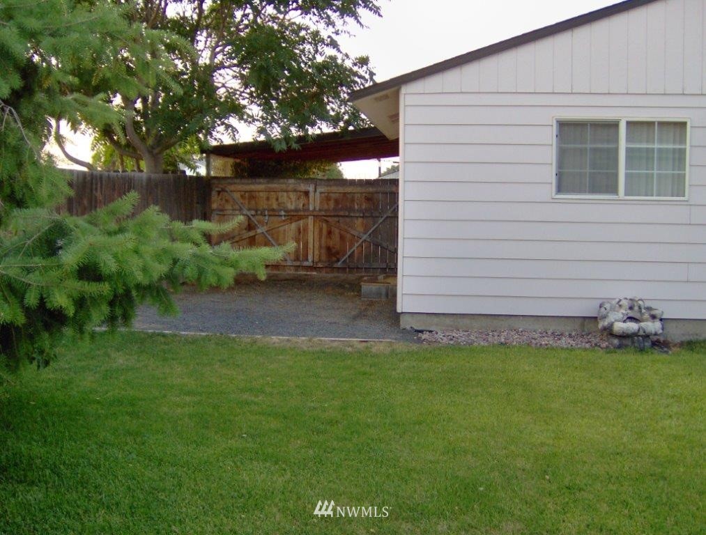 233 West Ridge Road Moses Lake, WA 98837 - Photo 16 of 21