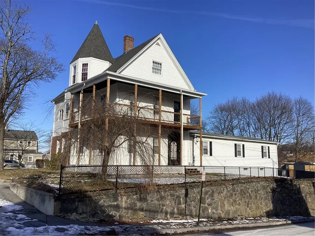 $679,900 | 1 Bouvier Avenue, Lincoln, RI 02838