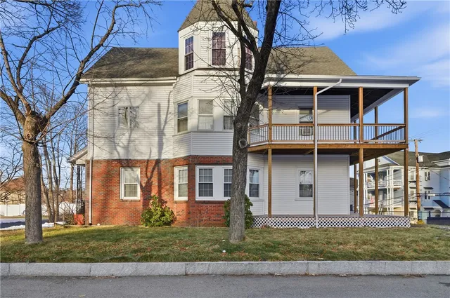 $679,900 | 1 Bouvier Avenue, Lincoln, RI 02838